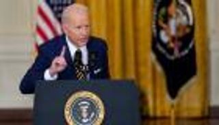 بـ"العصا والجزرة".. واشنطن تواصل الضغط على بوتين ورجاله