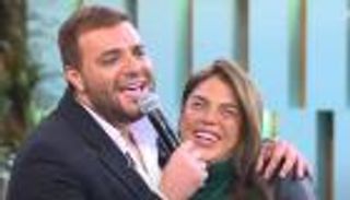 رامي صبري يتحدث عن شيرين وشقيقه الراحل.. رسائل مؤثرة (فيديو)