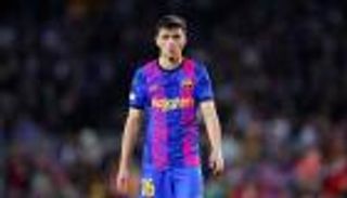 فيديو.. مشجع لبرشلونة يثير رعب الفتى الذهبي