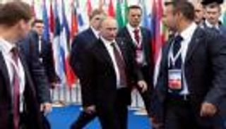 كيف يحمي بوتين نفسه من الاغتيال والانقلاب؟