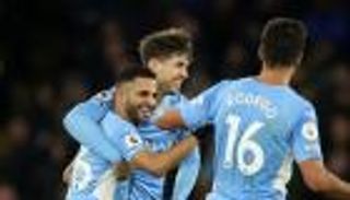 هداف الدوري الإنجليزي.. محرز يقتحم المربع الذهبي بثنائية ديربي مانشستر