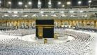 السعودية تعلن إلغاء تصاريح الصلاة في المسجد الحرام وزيارة النبي