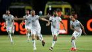 صورة.. بلماضي يتلقى رسالة مشفرة من الدوري البرتغالي