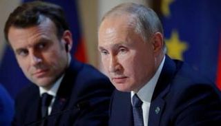 الرئيسان الفرنسي إيمانويل ماكرون والروسي فلاديمير بوتين