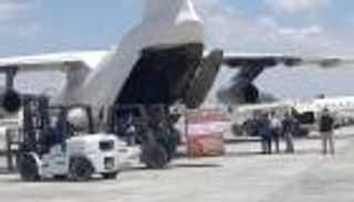 الإمارات تغيث المدنيين في أوكرانيا.. 30 طن مواد وإمدادات طبية