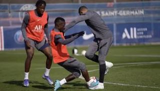 إصابة كيليان مبابي في تدريبات باريس سان جيرمان