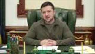 بالفيديو.. رئيس أوكرانيا يكشف عن مكانه