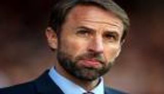 تصفيات كأس العالم.. ساوثجيت يصدم منتخب الجزائر قبل موقعة الكاميرون