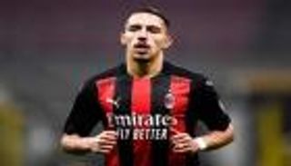 "أعجبني كثيرا".. إسماعيل بن ناصر يبهر أسطورة إيطاليا بعد قمة نابولي