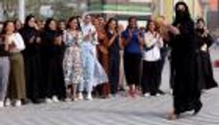 صورة مميزة لموظّفات إكسبو دبي احتفالا باليوم الدولي للمرأة