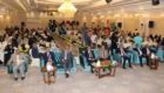 اليوم العالمي للمرأة.. نساء اليمن يبدعن ويتحدين الحرب