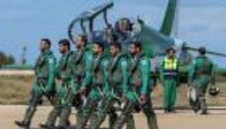 رافقت السيسي في الجو.. ما هي "الصقور السعودية"؟ (صور وفيديو)