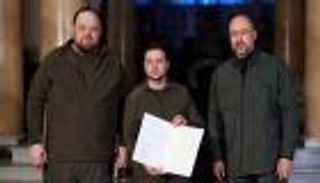 من يقود المعركة في أوكرانيا حال حدوث مكروه لزيلينسكي؟