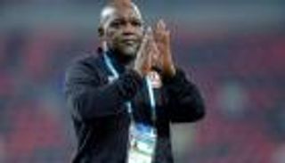 7 جهات.. من صاحب الفضل في تجديد عقد مدرب الأهلي؟