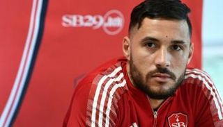 يوسف بلايلي لاعب بريست الفرنسي