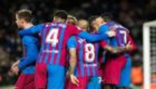 ما هو تاريخ مواجهات برشلونة وجالطة سراي؟