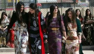 نساء في كردستان العراق خلال احتفالهن بيوم 