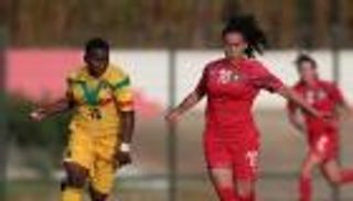 "الفن يخدم الرياضة".. ممثل كوميدي يجهز سيدات المغرب لأمم أفريقيا