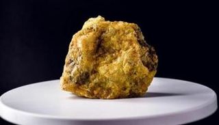 قطعة من اليورانيوم