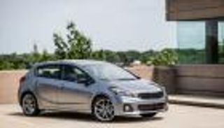 10 سيارات رغم سعرها الاقتصادي لديها ميزة خاصة بالطرازات الفاخرة