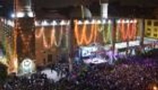 إغلاق مسجد الحسين في مصر.. والمصلون يسألون عن السبب