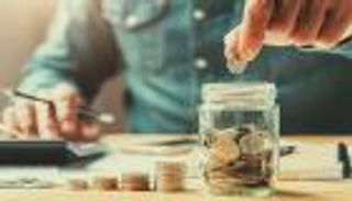 كيف تحمي مدخراتك في أوقات الأزمات؟.. 5 خيارات