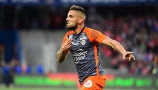 أندي ديلور لاعب نيس الفرنسي