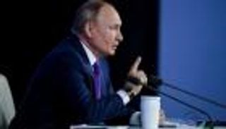 ديلي ميل: "بوتين" يعاني من مشكلة صحية كشفتها الحرب الأوكرانية