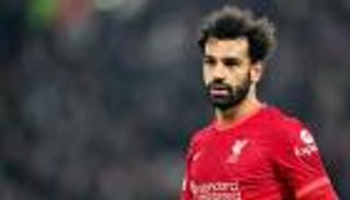 هل يضطر ليفربول لبيع محمد صلاح إلى أحد منافسيه؟