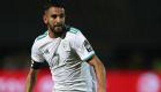 تصفيات كأس العالم.. رياض محرز يضع خطة عبور منتخب الكاميرون