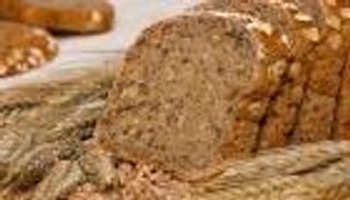 خبز السبع حبوب.. مزايا غذائية ومواجهة عملية لنقص الدقيق 