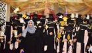 بلا مدرسة.. قصة طالبات يمنيات تعلمن تحت قذائف الحوثي