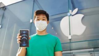 وقف تصنيع هواتف آيفون بموقع في الصين