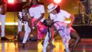 الماء هو الحياة.. استعراض غنائي مبهر في جناح أنجولا بإكسبو (صور)