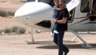 ماذا تفعل طائرة مالك نادي تشيلسي في إسرائيل؟.. 24 ساعة تكفي