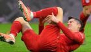 ضربة مفاجئة.. كواليس إصابة ليفاندوفسكي في مران بايرن ميونخ