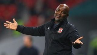 بيتسو موسيماني مدرب الأهلي