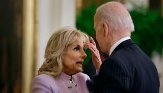 بايدن وزوجته