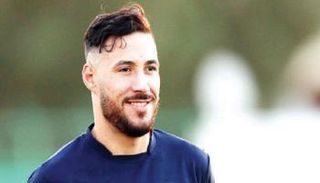 يوسف بلايلي لاعب بريست الفرنسي