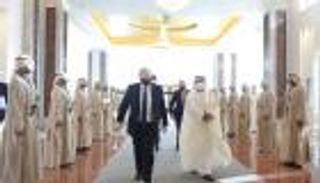 رئيس الوزراء البريطاني يصل إلى الإمارات 