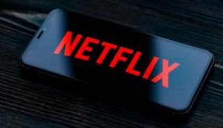 نتفليكس ستفرض غرامات على من يتقاسمون كلمة السر