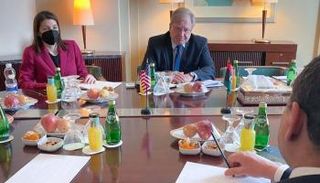  السفير الأمريكي ومبعوثها إلى ليبيا، ريتشارد نورلاند