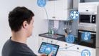 علماء يحذرون: الأجهزة الذكية تراقبك في كل مكان 