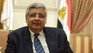 عوض تاج الدين مستشار رئيس الجمهورية لشؤون الصحة في مصر