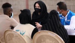 أنجلينا جولي في زيارتها لليمن