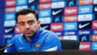 بنزيما وعقدة برشلونة.. ماذا قال تشافي قبل كلاسيكو ريال مدريد؟