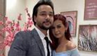 محمود المهدي يكشف سبب طلاقه من منة عرفة: "مكالمة كبيرهم" 