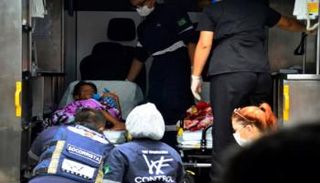 الطفلان في سيارة الإسعاف