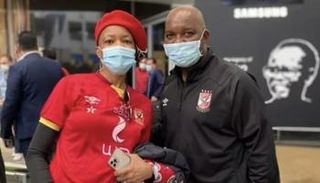 موسيماني وزوجته ووكيلة أعماله