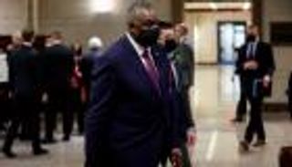 وزير الدفاع الأمريكي يقيم الجيش الروسي ويشكك في "خنجر بوتين"